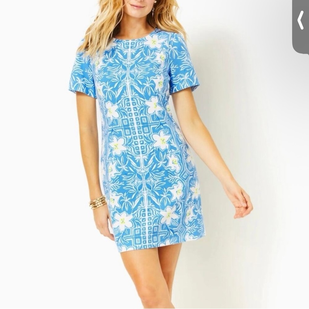 Lilly Pulitzer Dixey Short Sleeve Stretch Shift Dress in Lunar Blue Floral 00